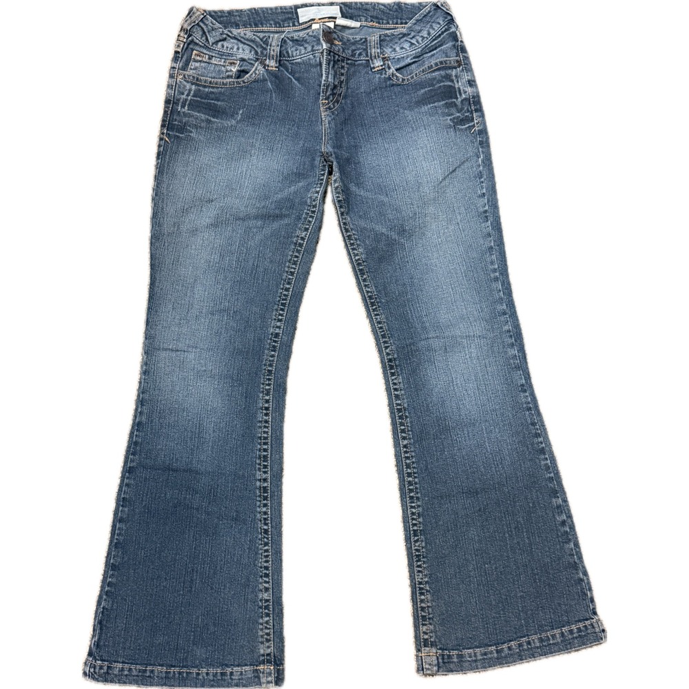Maurices Jacie Flare Jeans Womens 9/10 Short Blue Medium Wash Low Rise Y2K Denim